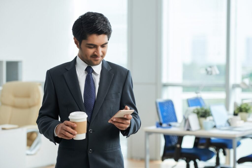 Partner using the Wealth Infoline app on his smartphone